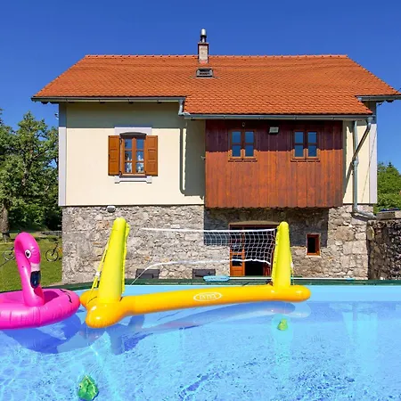 3 Bedroom In Naglici Kostel