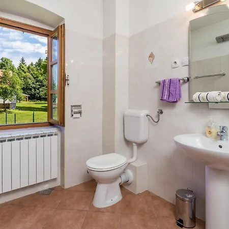3 Bedroom In Naglici *