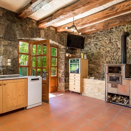 Holiday home 3 Bedroom In Naglici Kostel
